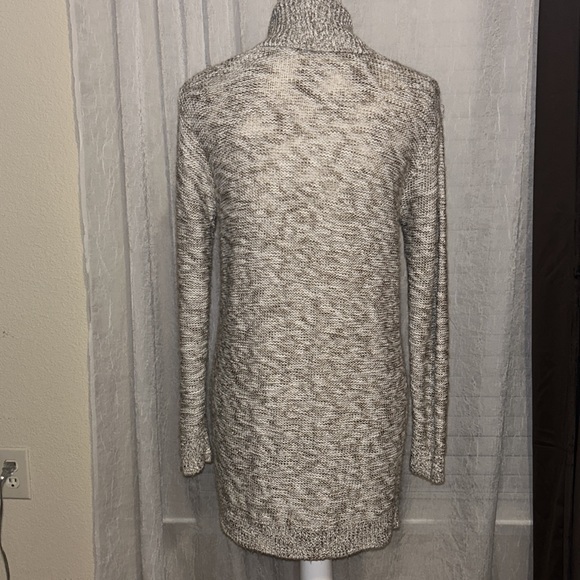 BP Cardigan - Picture 4 of 6